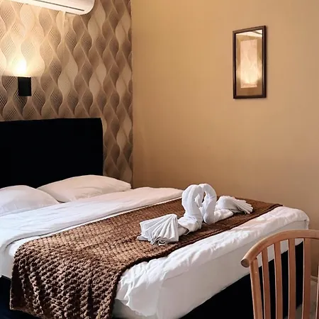Hotel Alyssa 4*