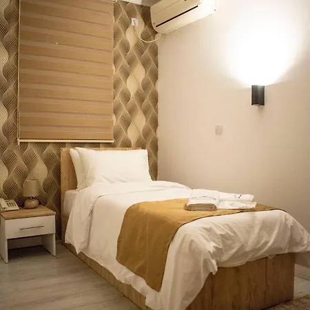 Alyssa Hotel